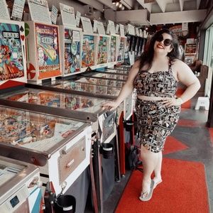 Hot Topic Disney Moana Retro Tiki Two Piece Set Size 2X